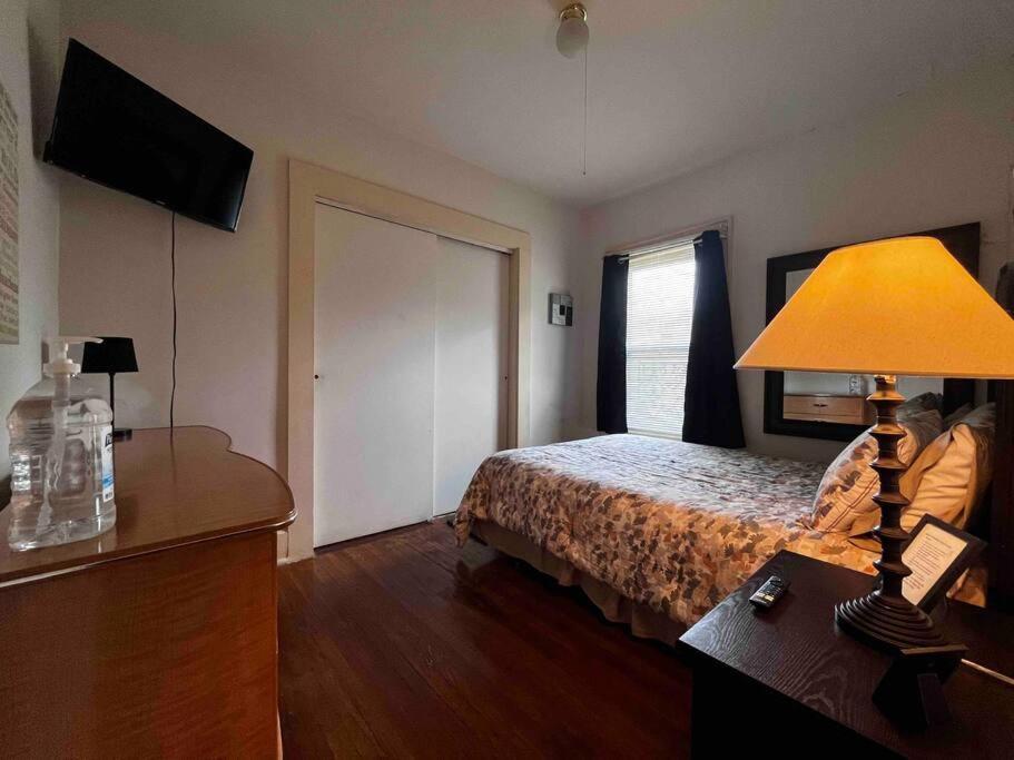 Comfortable 2-Bdrm Spacious Home With Wifi & Patio Индианаполис Экстерьер фото