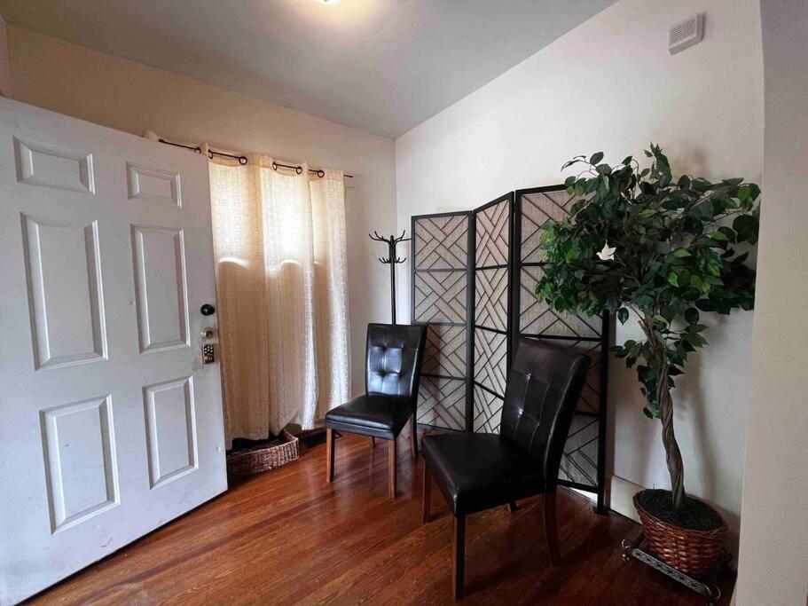 Comfortable 2-Bdrm Spacious Home With Wifi & Patio Индианаполис Экстерьер фото